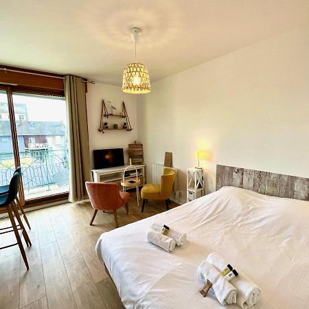 Salm, Coquet Studio Avec Balcon Ouistreham Dış mekan fotoğraf